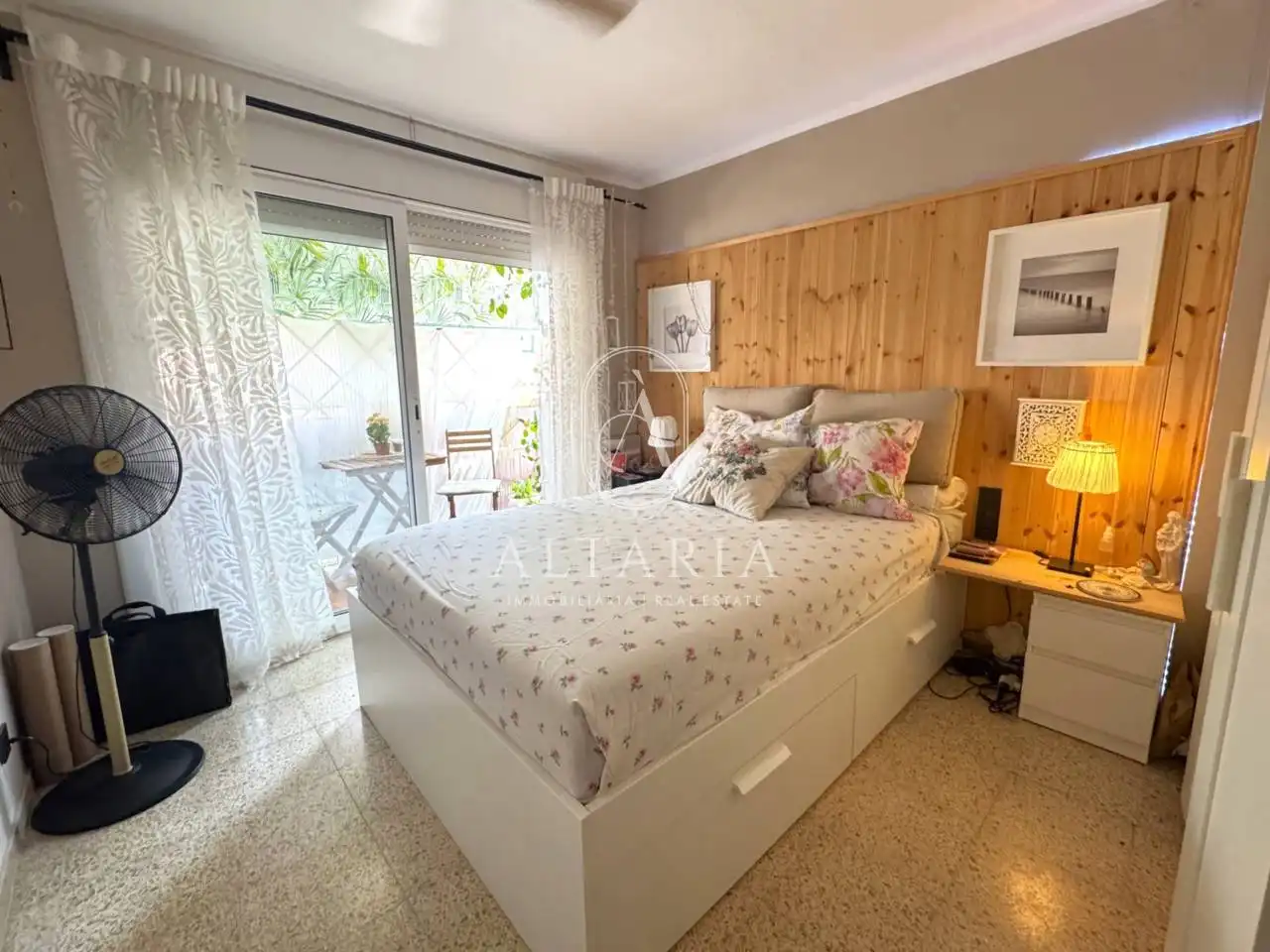 Habitación de Apartamento en venta en Pineda de Mar con Aire acondicionado, Balcón y Alarma