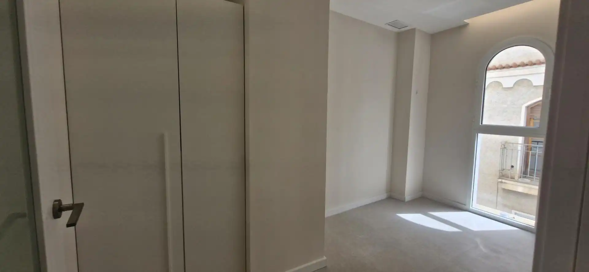 Habitación de Piso de alquiler en Elche / Elx con Aire acondicionado, Parquet y Trastero