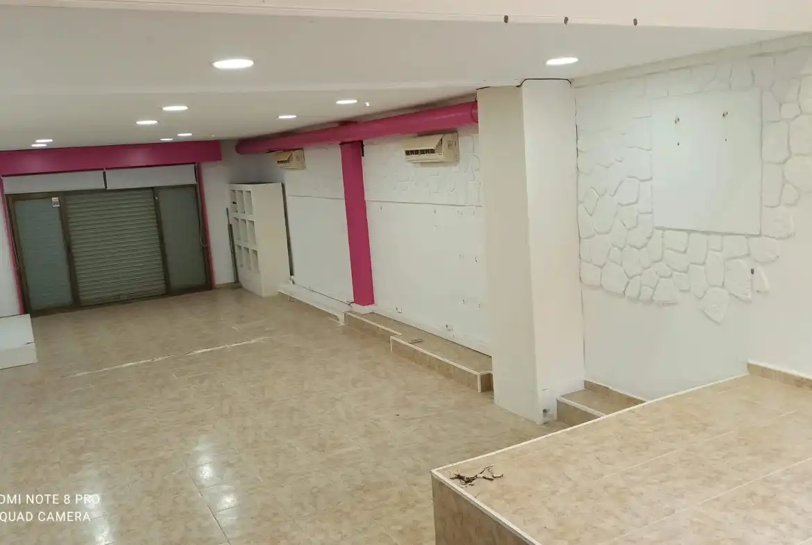 Local comercial en venda a Carrer de Pere Romeu, imagen 4