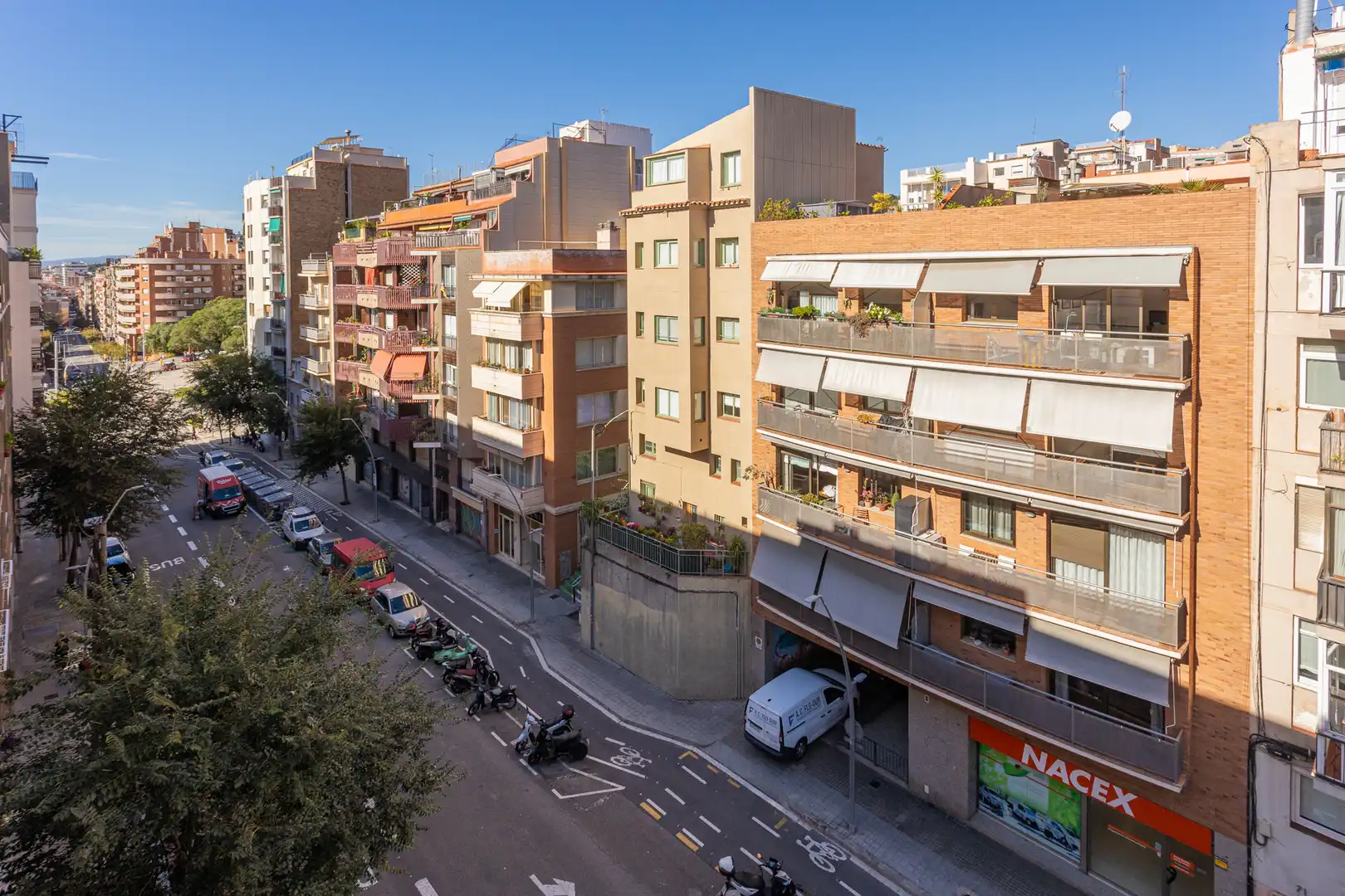 Àtic en venda a Carrer de les Camèlies, El Baix Guinardó