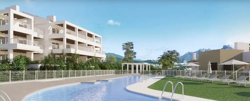 Apartament amb piscina en venda a Benahavís pueblo
