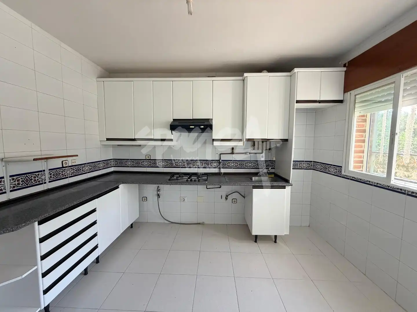 Kitchen of Houses for sale in Sevilla la Nueva  with Heating, Private garden and Terrace