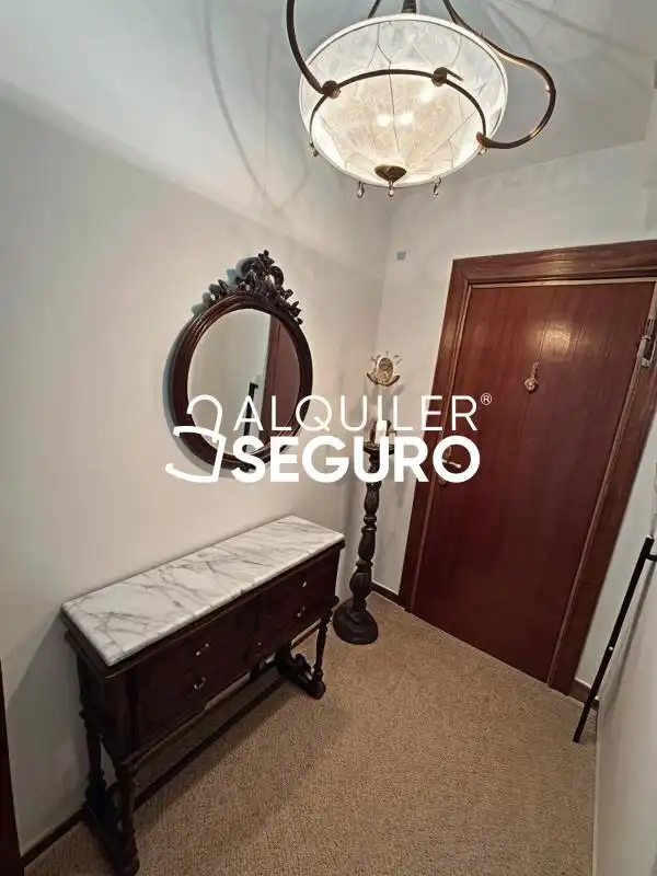 Habitación de Piso de alquiler en Granada con Terraza y Amueblado