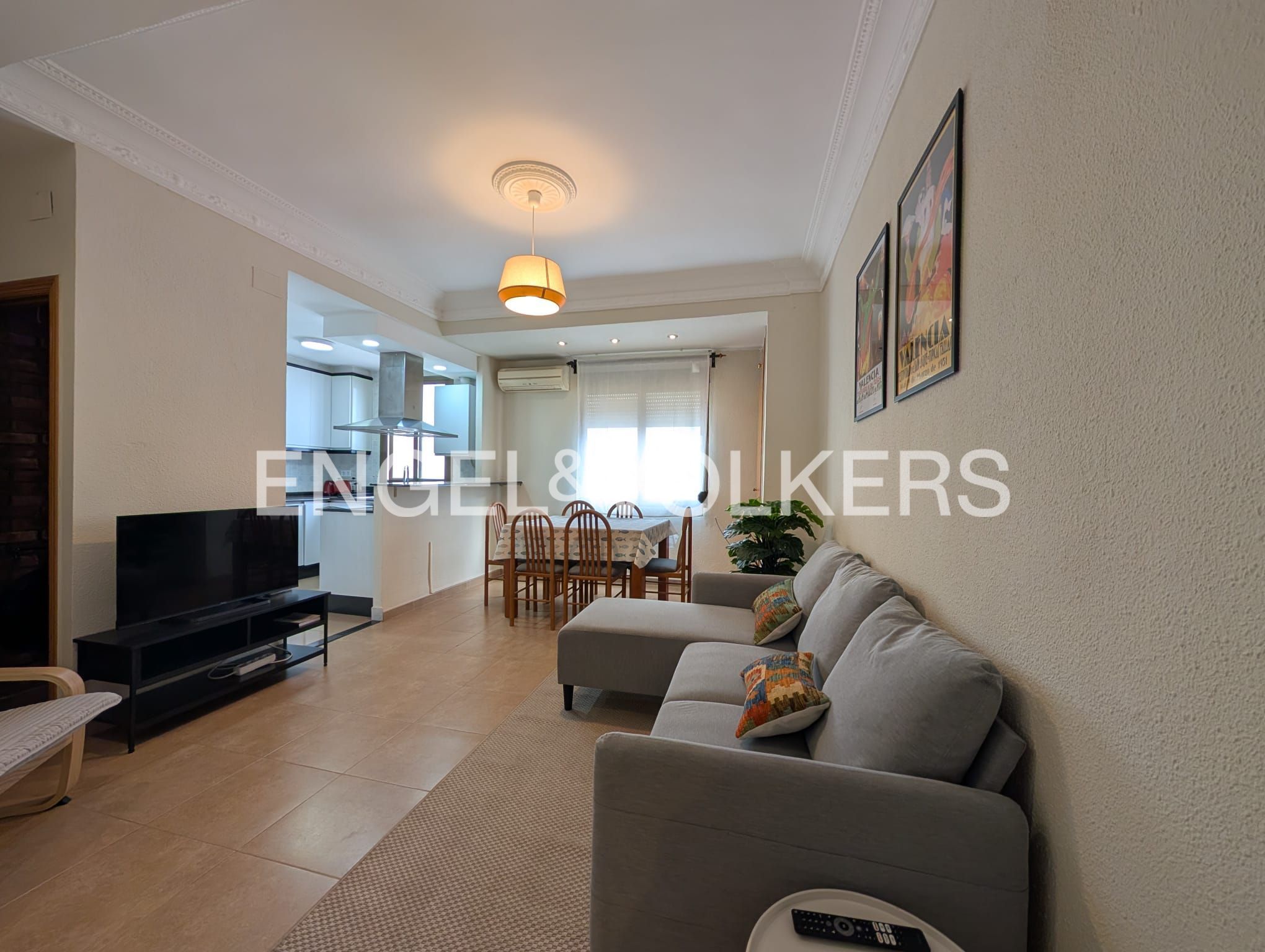 Living room of Apartment to rent in  Valencia Capital  with Air Conditioner, Heating and Storage room