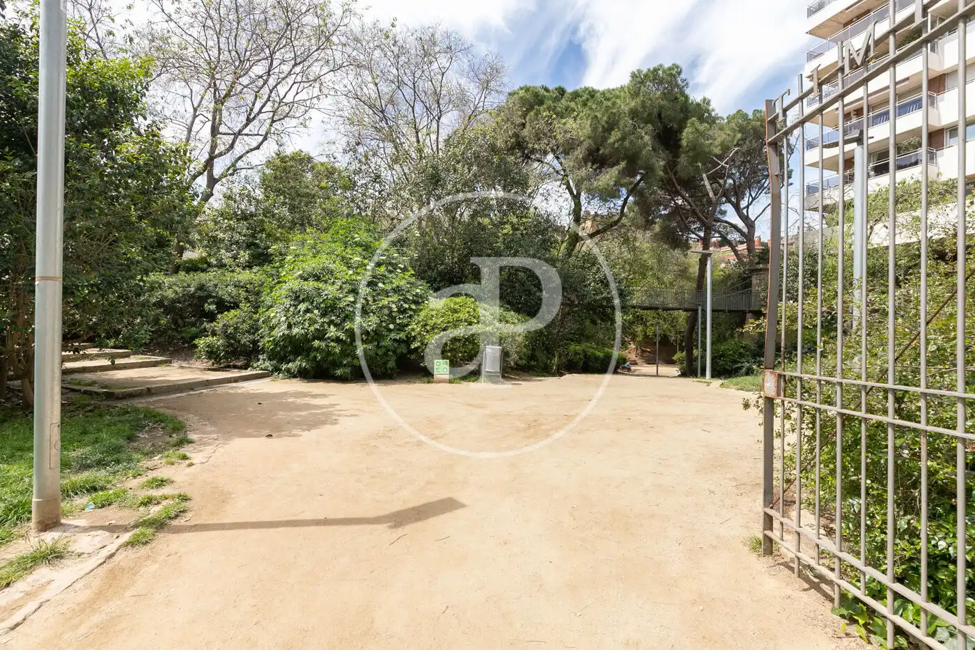 Jardí de Pis en venda en Barcelona amb Aire condicionat i Calefacció