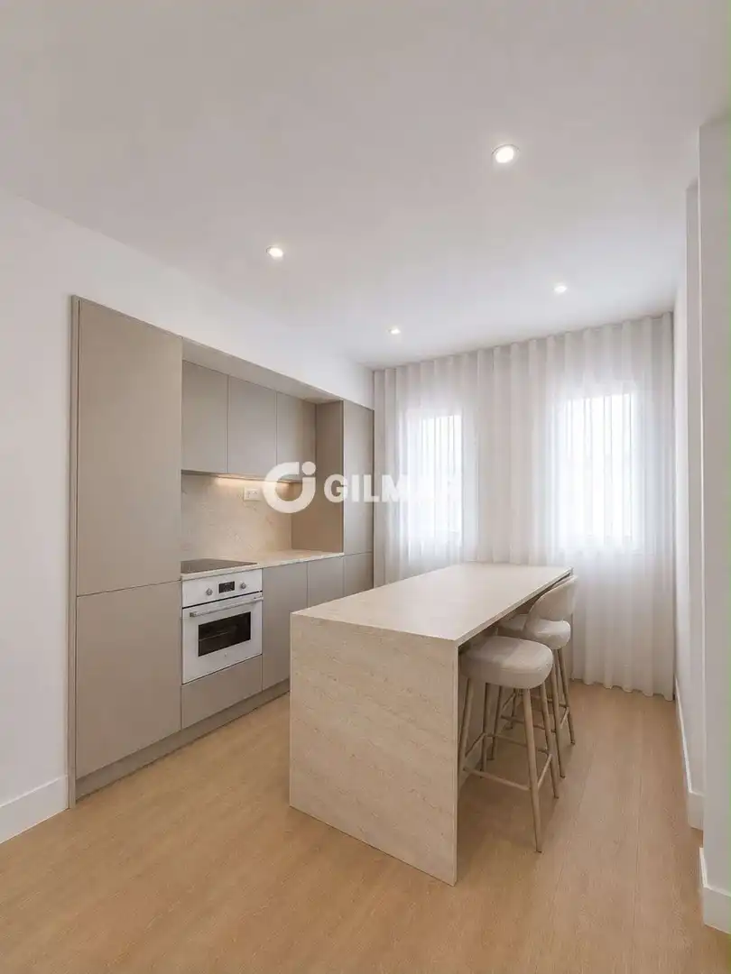 Cocina de Piso en venta en Madrid con Calefacción y Amueblado