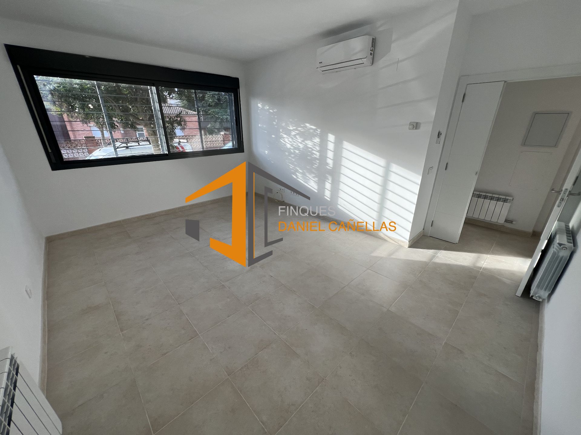Vista exterior de Pis en venda en Tàrrega amb Aire condicionat, Calefacció i Forn