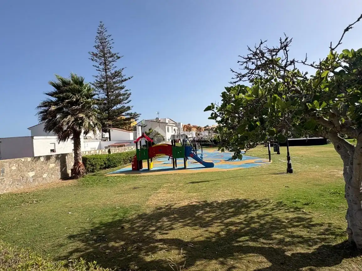 Vista exterior de Piso en venta en Manilva con Aire acondicionado y Terraza