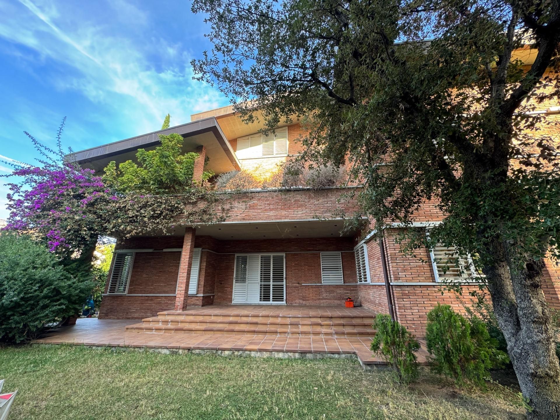 Exterior view of House or chalet to rent in  Barcelona Capital  with Air Conditioner, Heating and Private garden