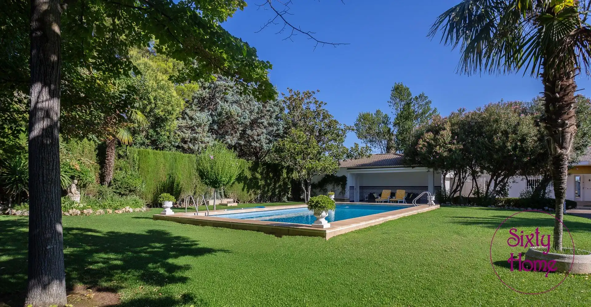 Piscina de Casa o xalet en venda en Zaragoza amb Aire condicionat, Calefacció i Jardí privat