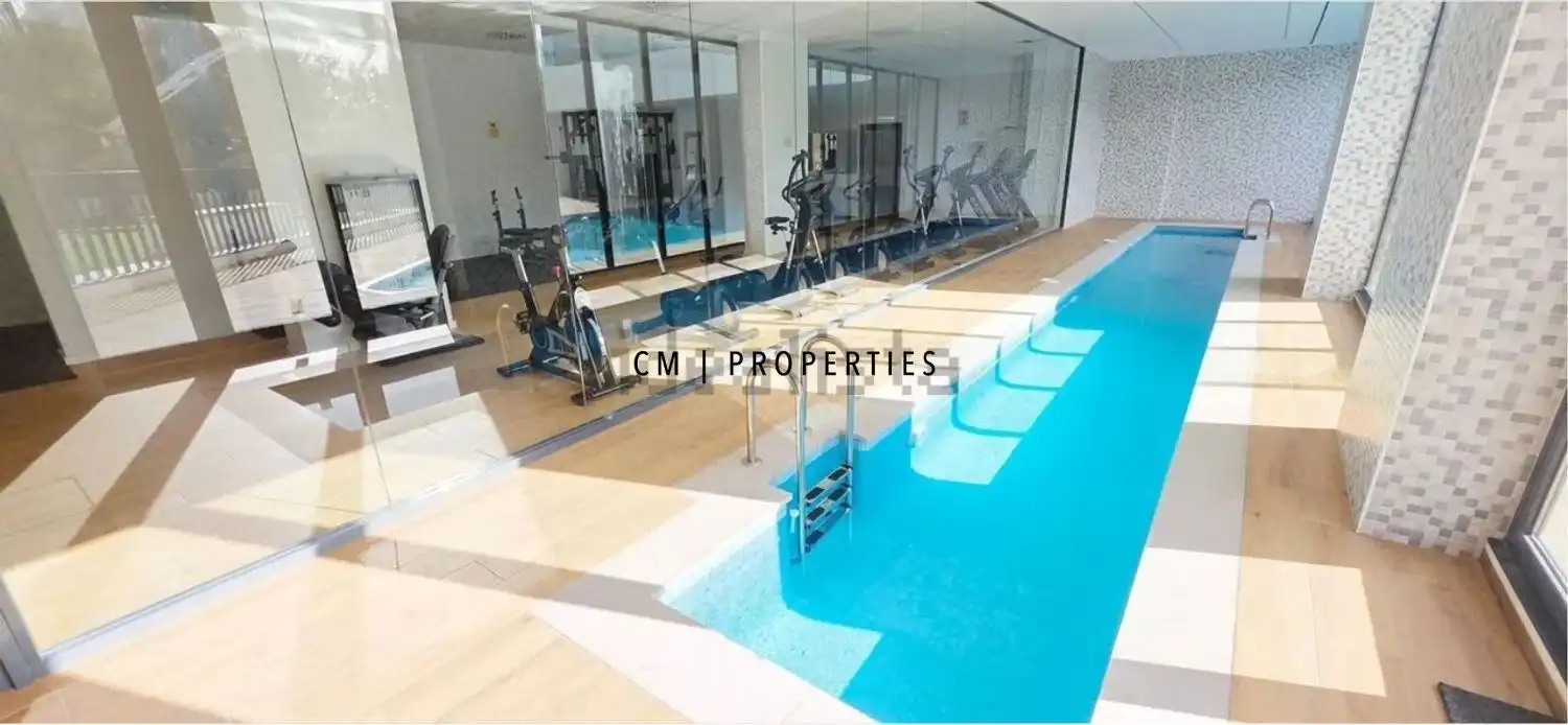 Piscina de Piso de alquiler en Valencia con Aire acondicionado, Calefacción y Parquet