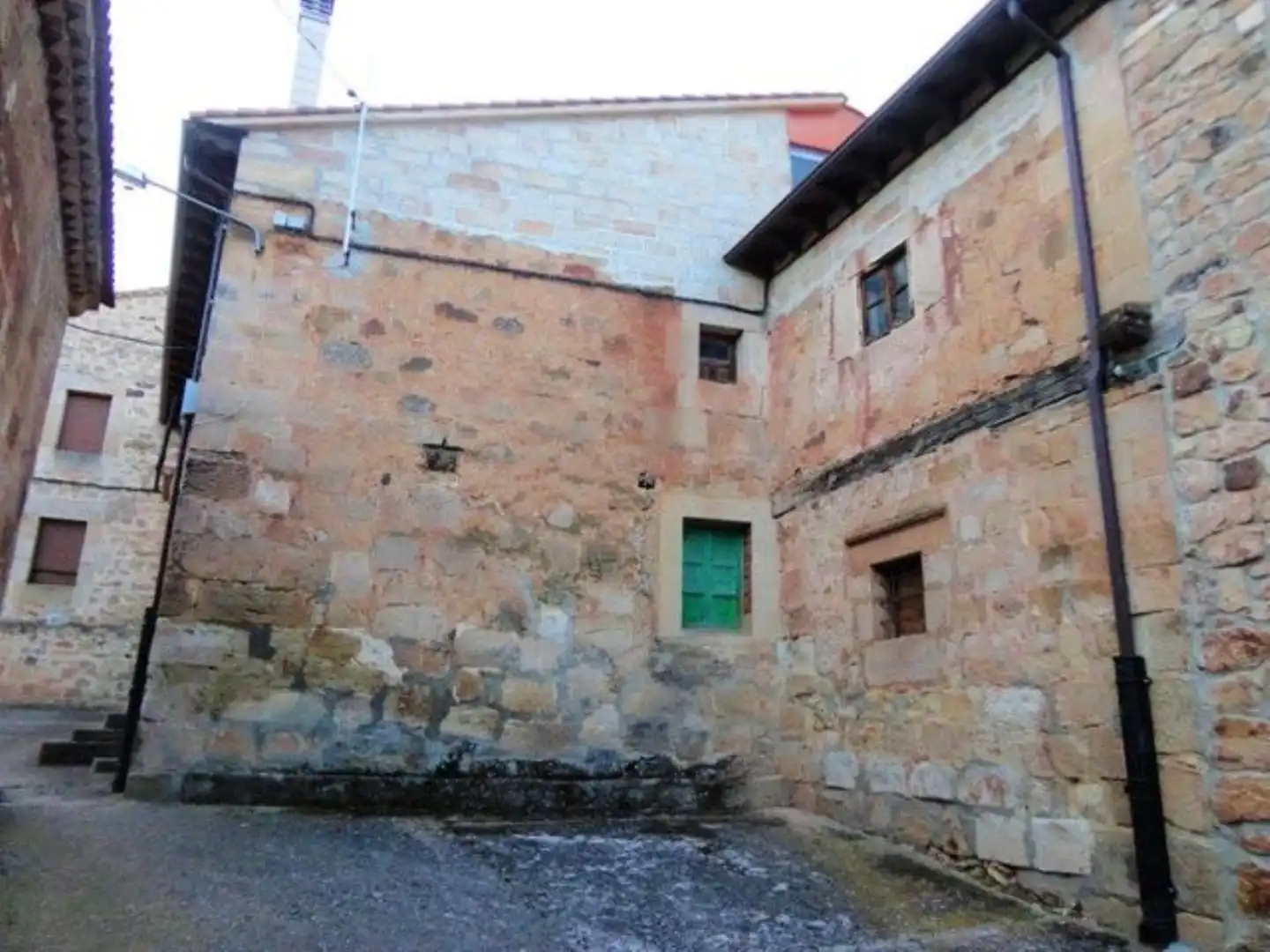 Vista exterior de Casa o chalet en venta en Moncalvillo