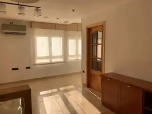 Wohnung zur Miete in Jaén mit Klimaanlage, Möbliert und Ofen