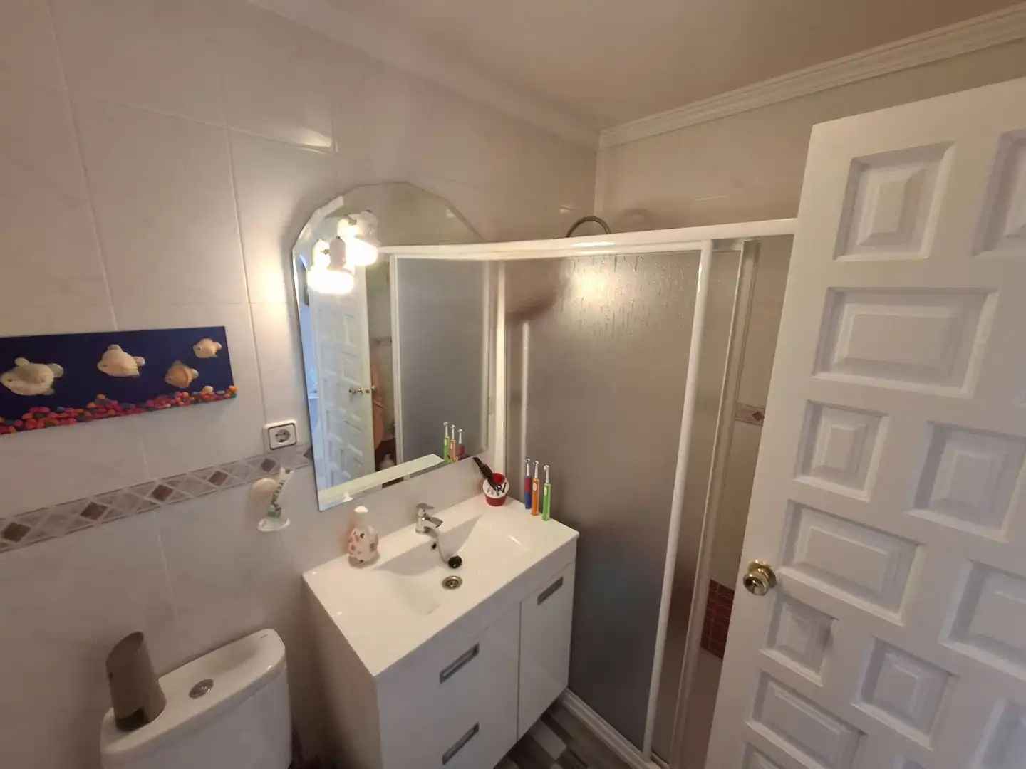Baño de Apartamento de alquiler en Benalmádena con Terraza, Amueblado y Piscina comunitaria