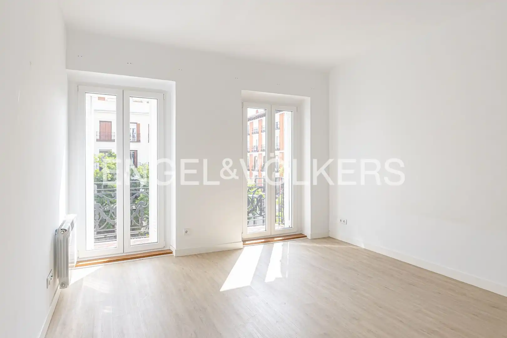 Exterior view of Flat for rent in Madrid  with Air Conditioner, Heating and Storage room