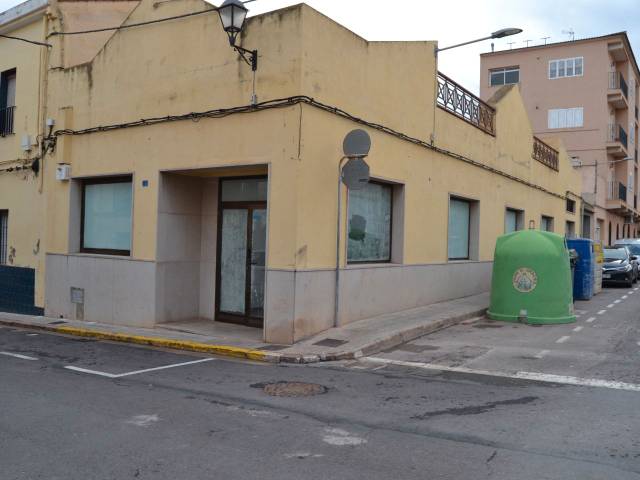 Local comercial en Alquiler en Carrer del Bon Succés, 47 en Benifairó de les Valls