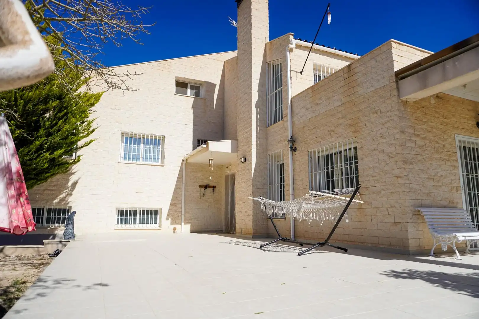 Vista exterior de Casa o xalet en venda en Mutxamel amb Aire condicionat, Terrassa i Traster