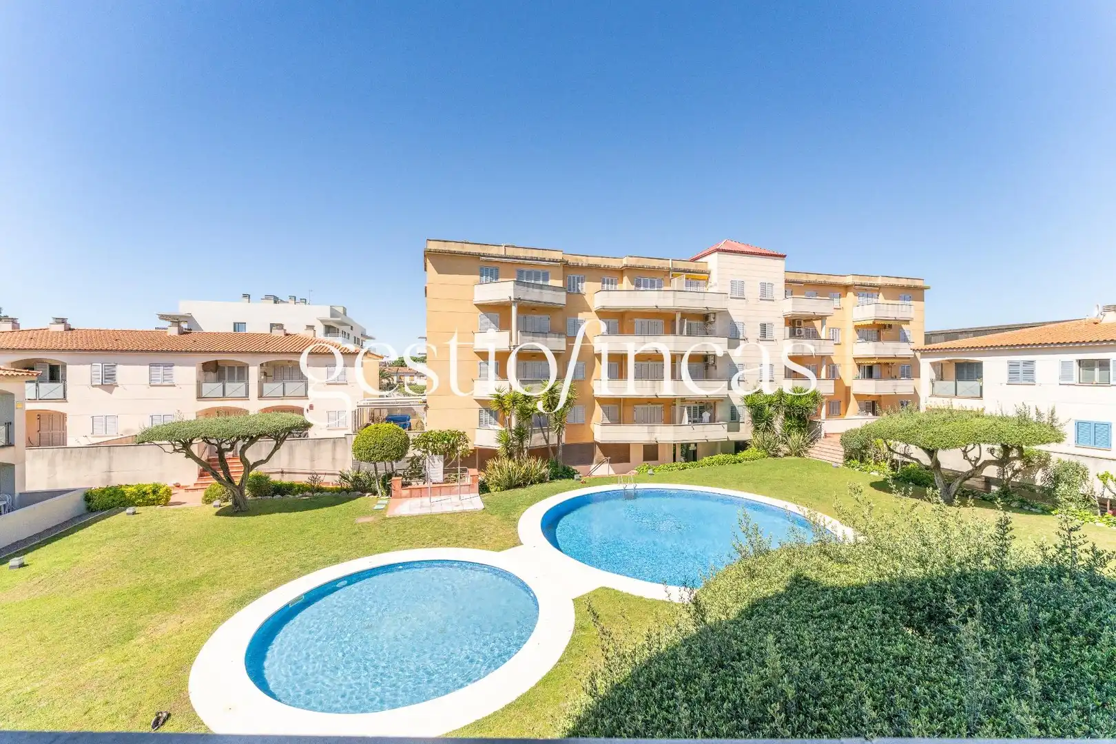 Außenansicht von Wohnungen zum Verkauf in Cambrils mit Klimaanlage, Heizung und Terrasse