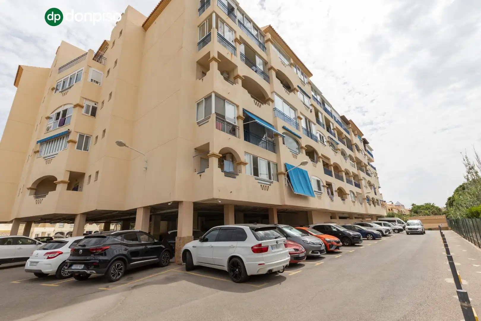 Parking de Piso en venta en El Ejido con Piscina comunitaria