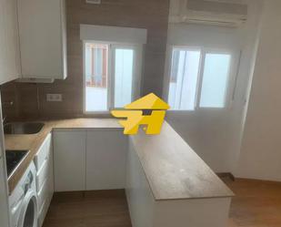 Cuina de Pis de lloguer en  Córdoba Capital amb Aire condicionat i Moblat