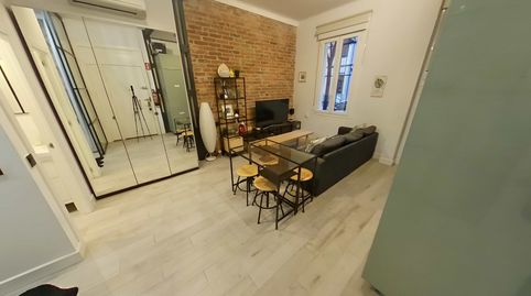 Foto 2 de Piso de alquiler en Calle de Alejandro Saint Aubin, Chopera, Madrid Capital