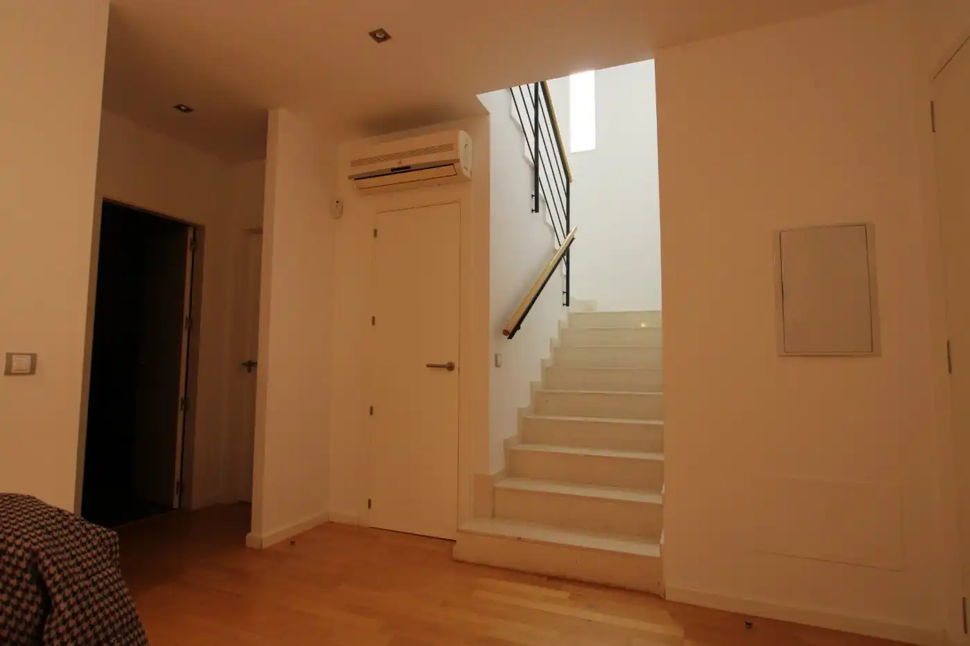 Detached homes for rent in La Pobla de Vallbona  with Air Conditioner, Heating and Parquet flooring