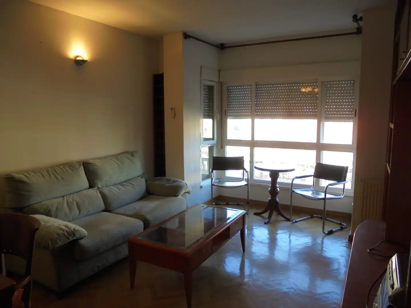 Living room of Flat for rent in Madrid  with Air Conditioner, Heating and Parquet flooring