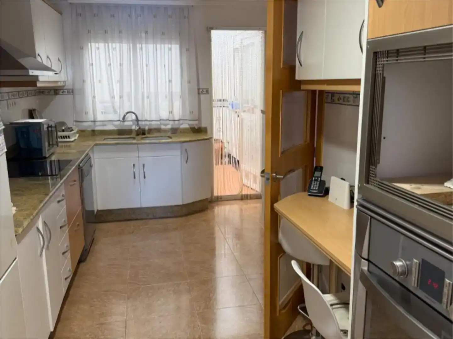 Cuina de Casa adosada en venda en Riba-roja de Túria amb Aire condicionat i Balcó