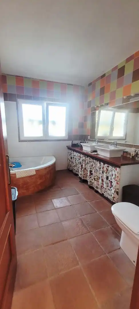 Badezimmer von Haus oder Chalet zum Verkauf in Tarifa mit Privatgarten, Möbliert und Ofen