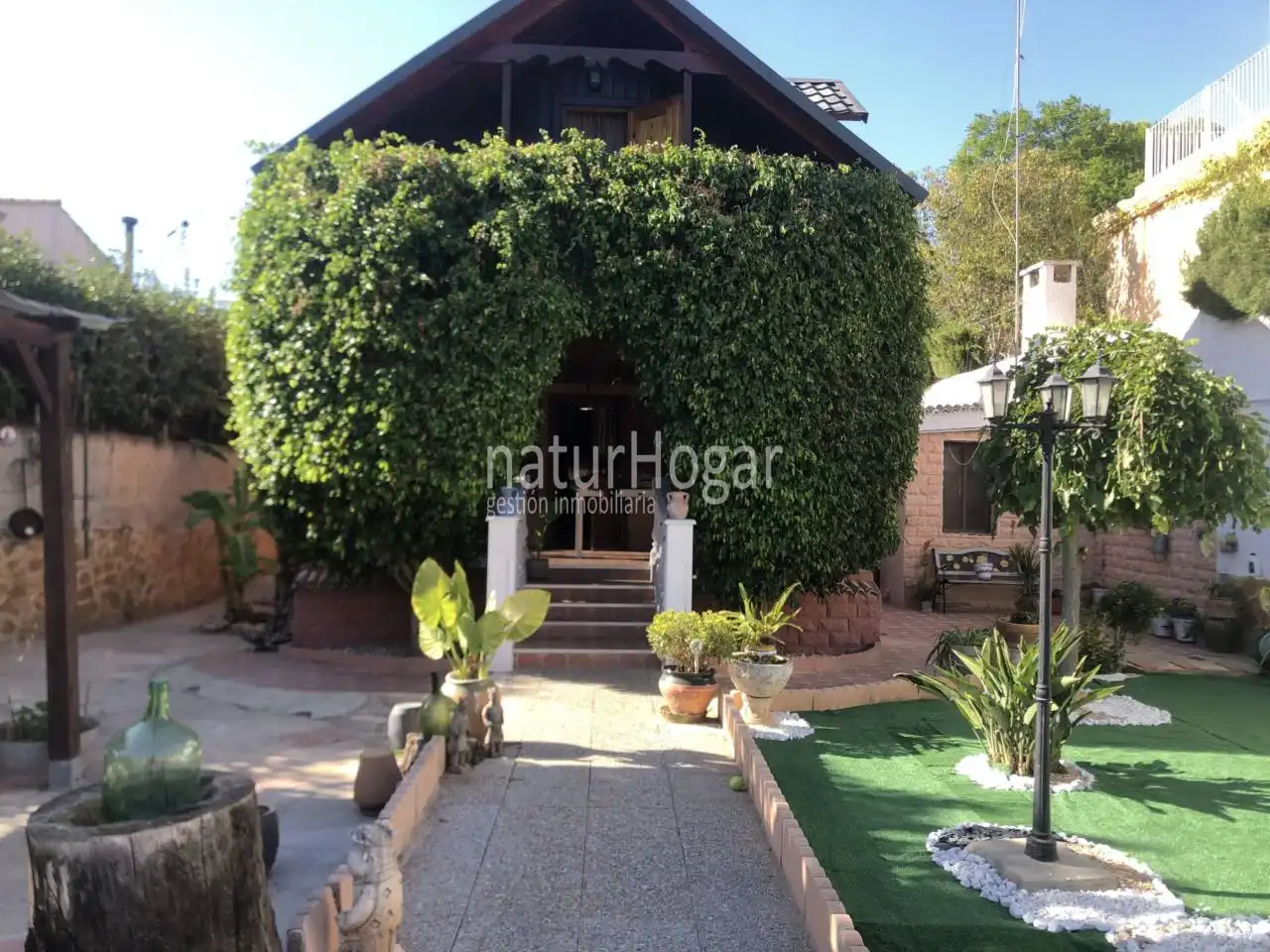 Jardí de Casa o xalet de lloguer en Paterna amb Aire condicionat, Calefacció i Jardí privat