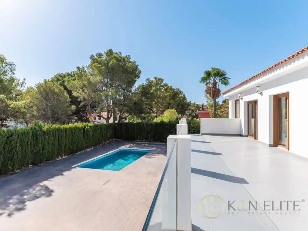 Casa con piscina en venta en Avenida Coloma, imagen 13