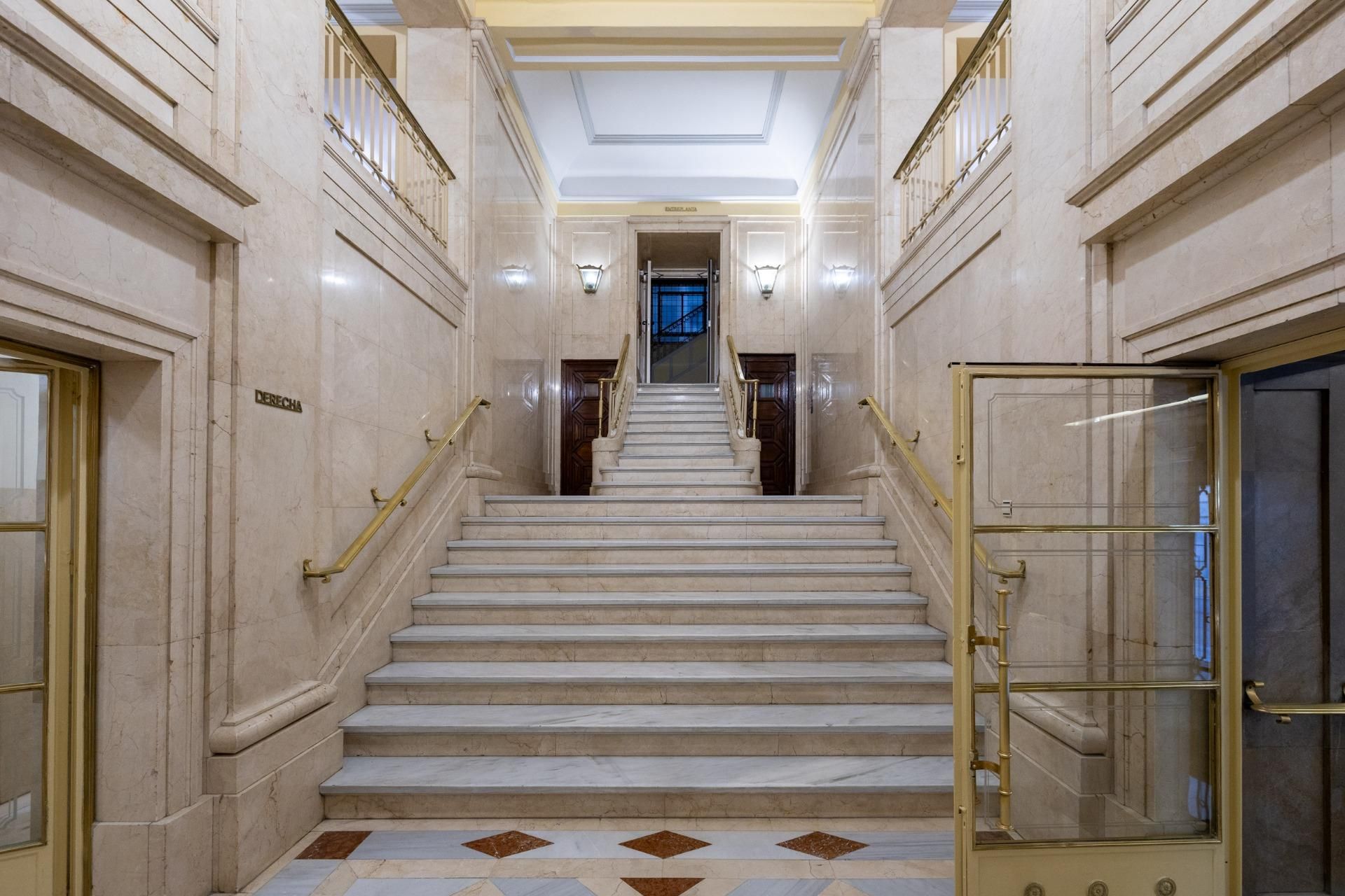 Flat to rent in  Granada Capital  with Heating and Balcony