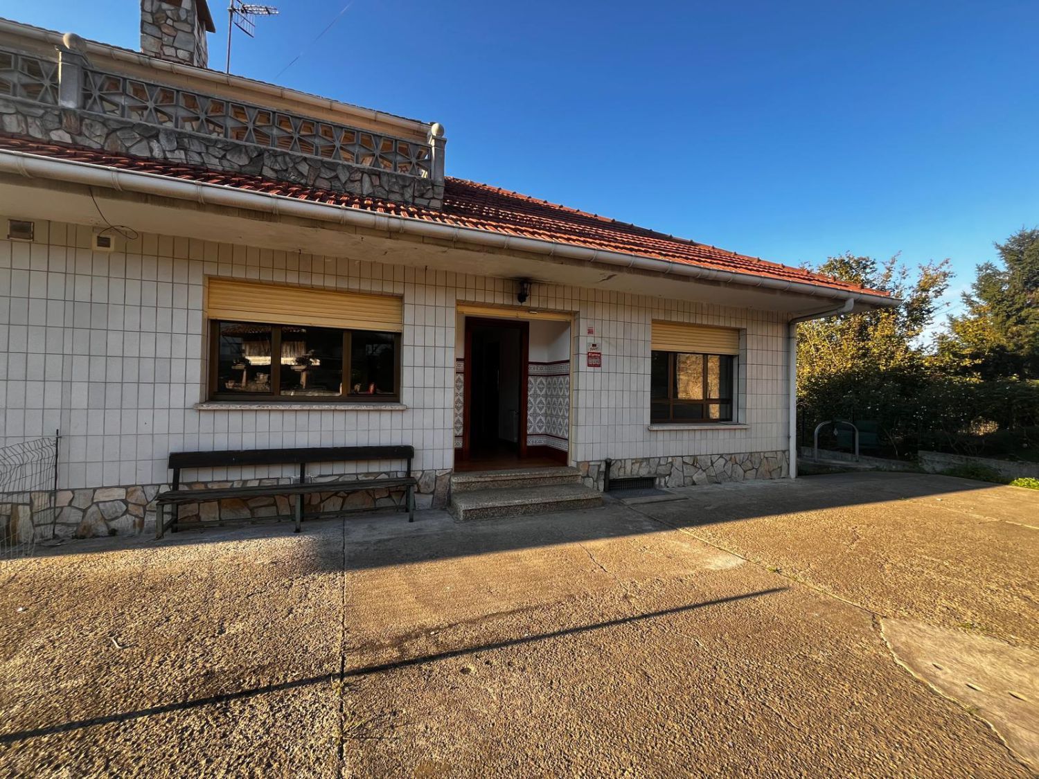 Exterior view of House or chalet to rent in Gijón   with Heating, Terrace and Storage room