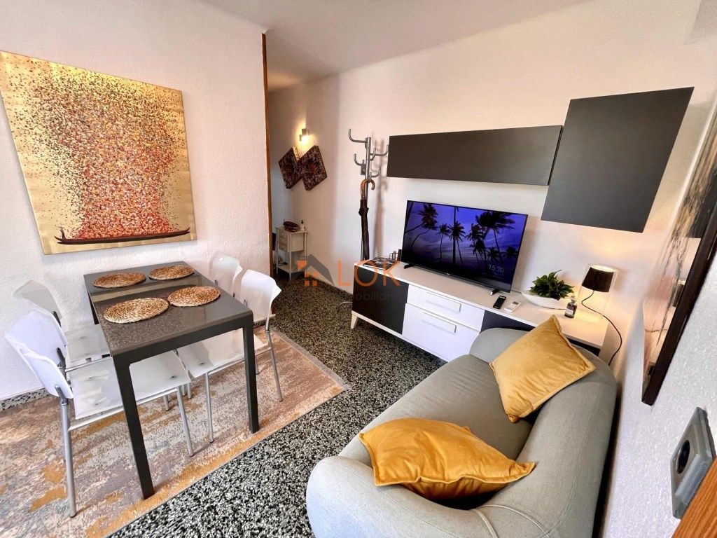 Living room of Flat for sale in Málaga Capital  with Air Conditioner, Terrace and Furnished