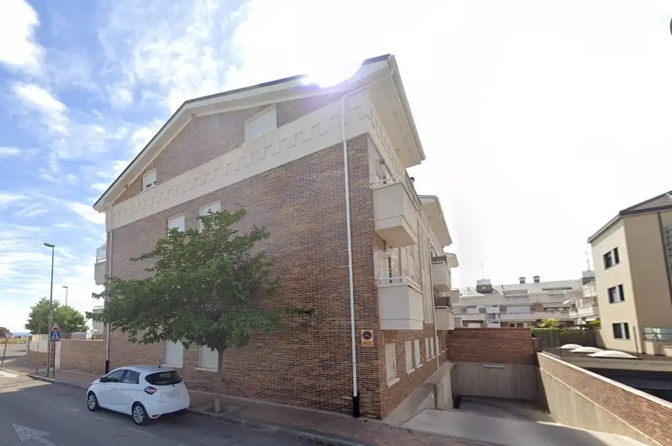 Garaje en venta en Calle de Miguel Corral Aragón, 1, Santa Teresa