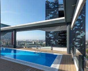 Piscina de Pis de lloguer en L'Hospitalet de Llobregat amb Aire condicionat i Terrassa