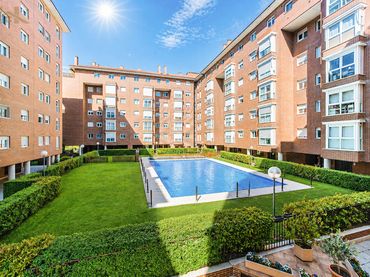 Appartamento con piscina in vendita a Calle Burguete
