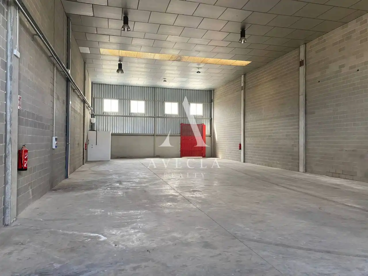 Nave industrial de alquiler en Bigues i Riells del Fai con Calefacción