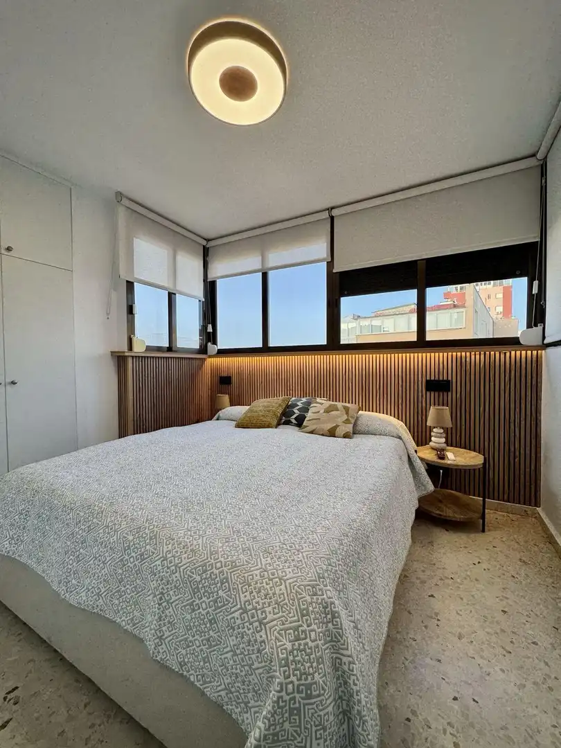 Bedroom of Apartments for rent in Benidorm  with Air Conditioner, Furnished and Community pool