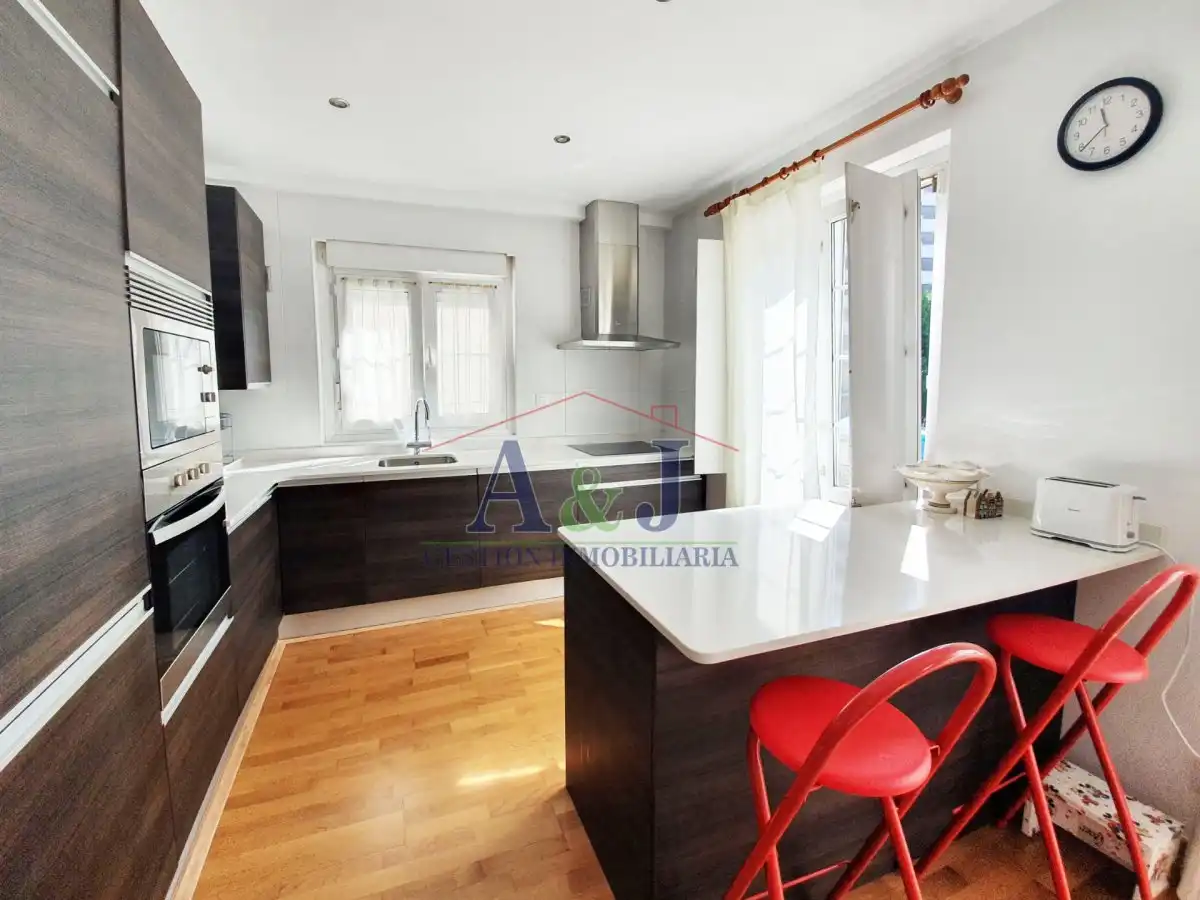 Wohnung zur Miete in Calle BURGOS, Numancia - San Fernando