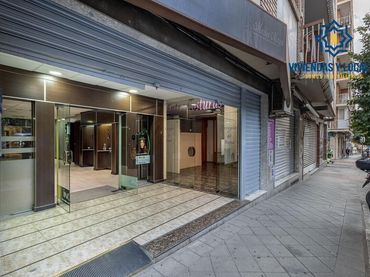 Local comercial en venda a Beiro