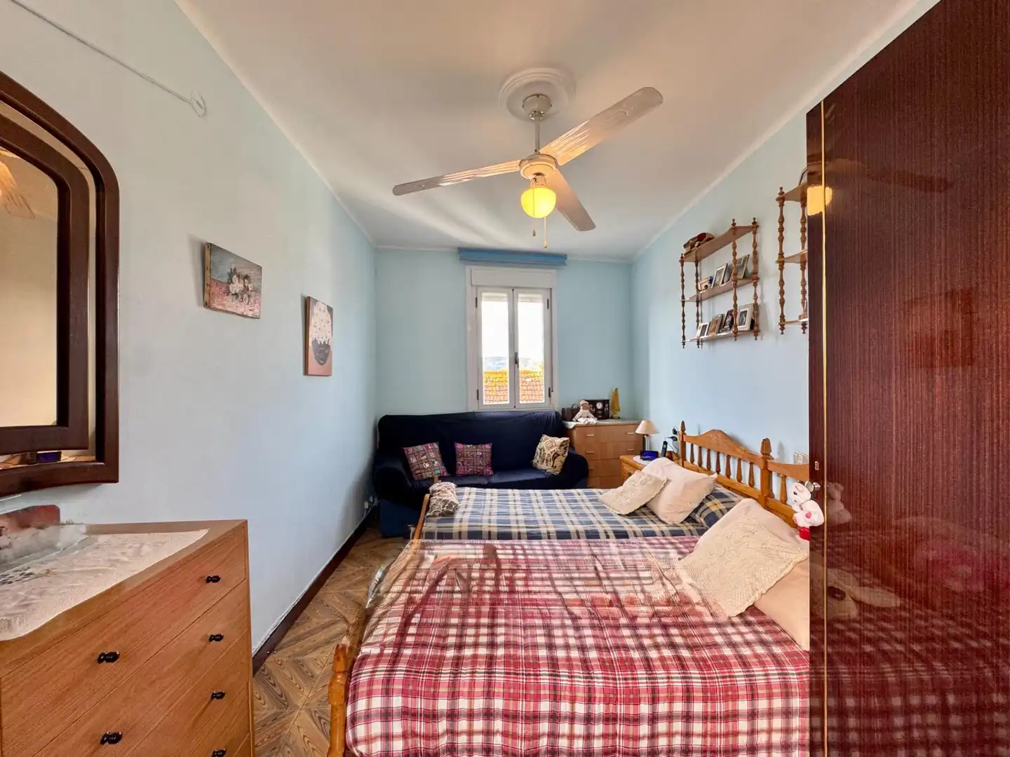Bedroom of Houses for sale in Pontevedra Capital   with Heating, Terrace and Storage room