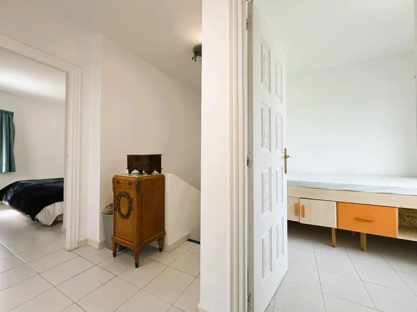 Einfamilien-Reihenhaus zum Verkauf in Dénia mit Klimaanlage, Privatgarten und Terrasse