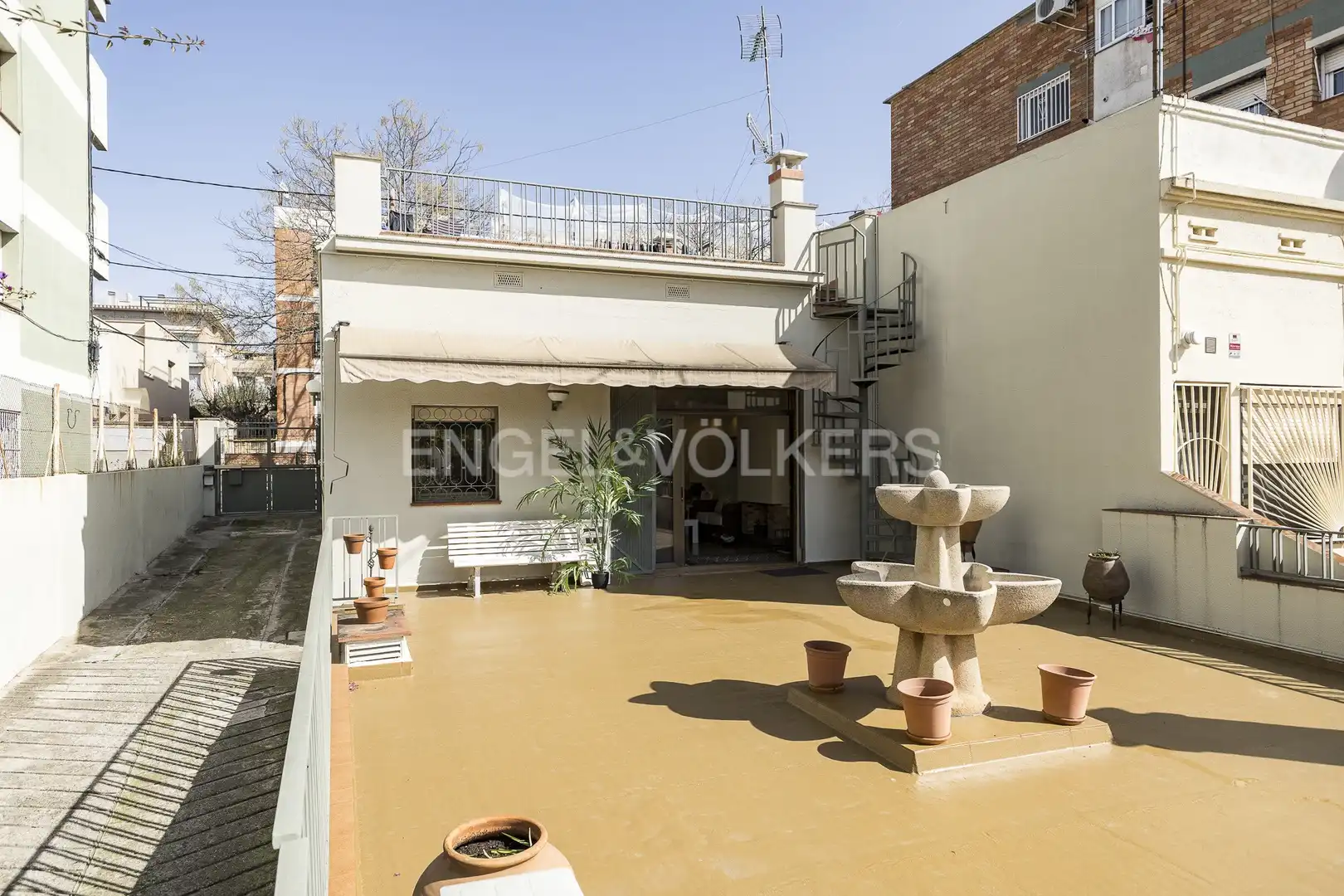 Terraza de Casa o chalet en venta en Barcelona con Calefacción, Jardín privado y Terraza