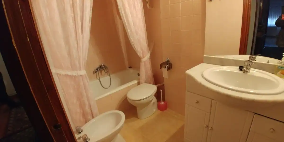 Baño de Piso en venta en Atxondo con Calefacción, Terraza y Amueblado