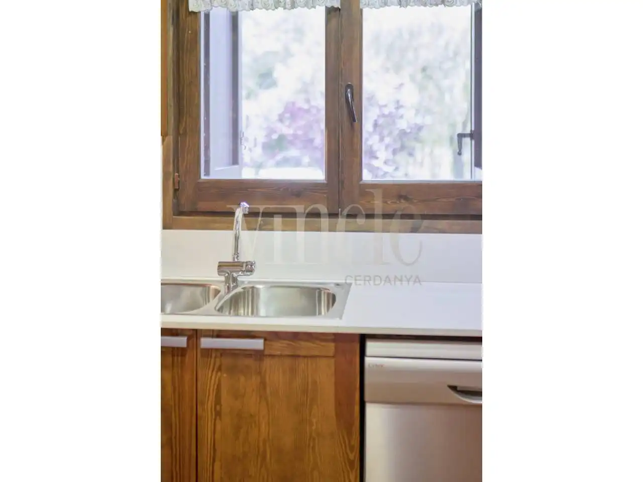 Duplexes for sale in Das