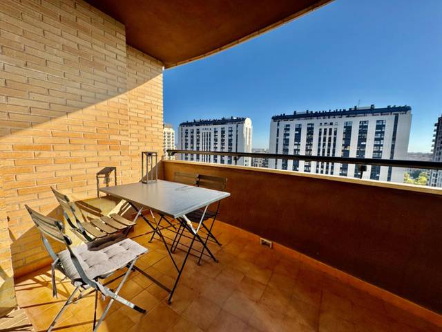 Piso en Alquiler en Avenida CORTS VALENCIANES en Sant Pau