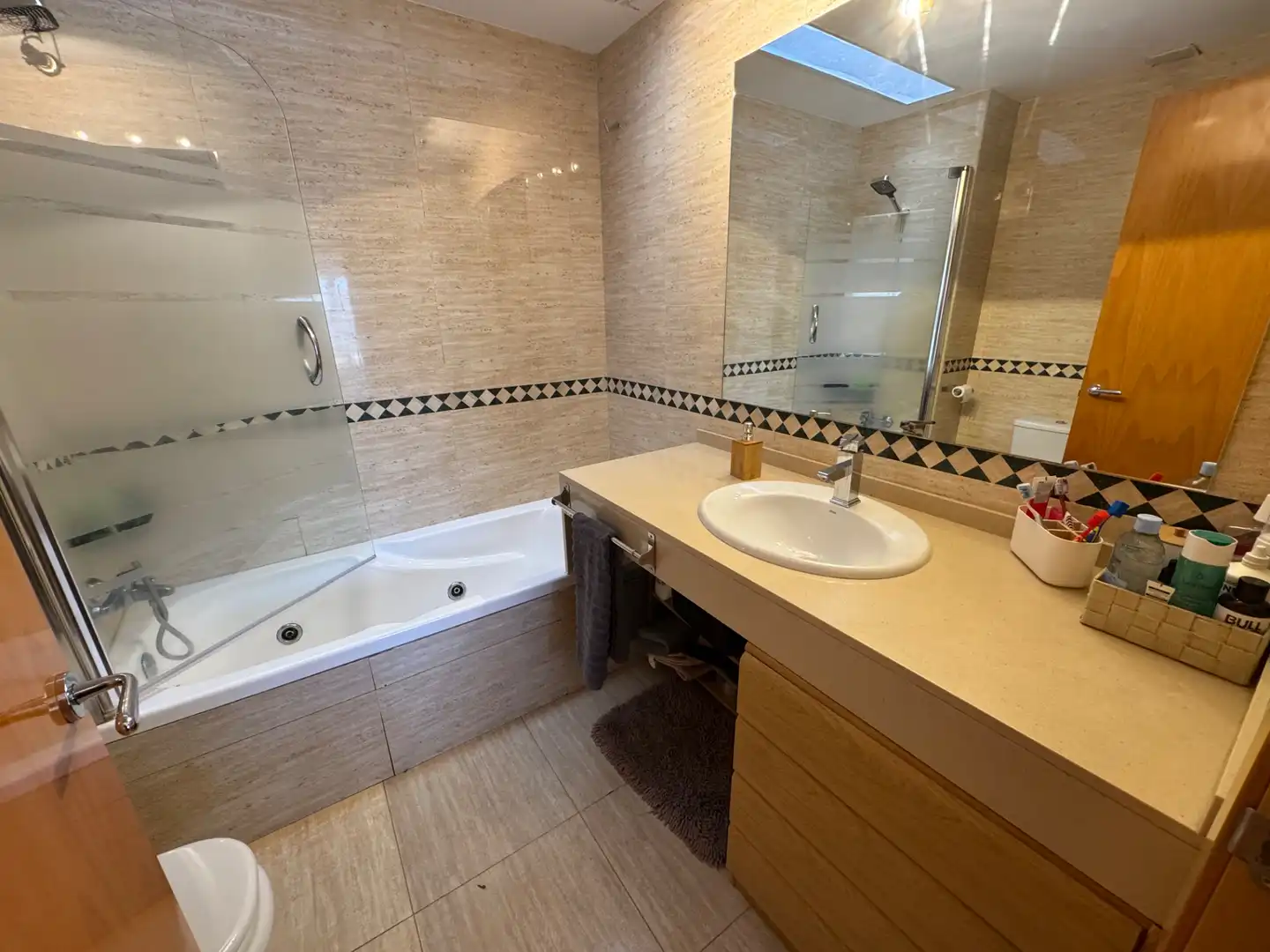 Baño de Casa o chalet en venta en Palau-saverdera con Aire acondicionado, Calefacción y Jardín privado