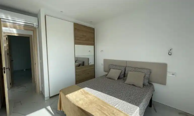 Dormitori de Casa o xalet en venda en Roses amb Calefacció, Jardí privat i Terrassa