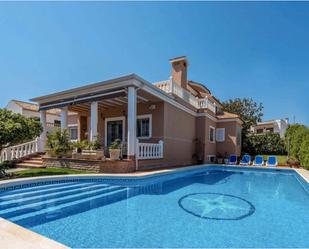 Vista exterior de Casa o xalet en venda en Torrevieja amb Aire condicionat, Calefacció i Jardí privat